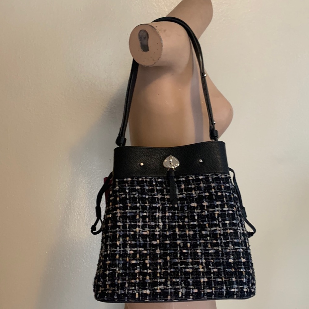Kate spade shoulder bag.